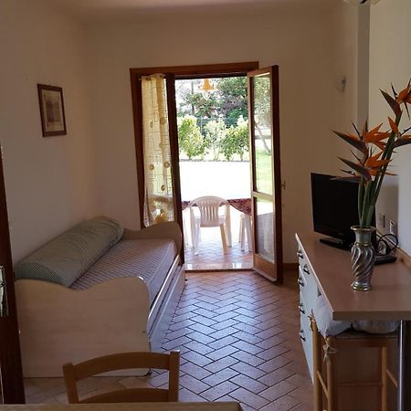 Agriturismo Rebua Porto Azzurro Luaran gambar
