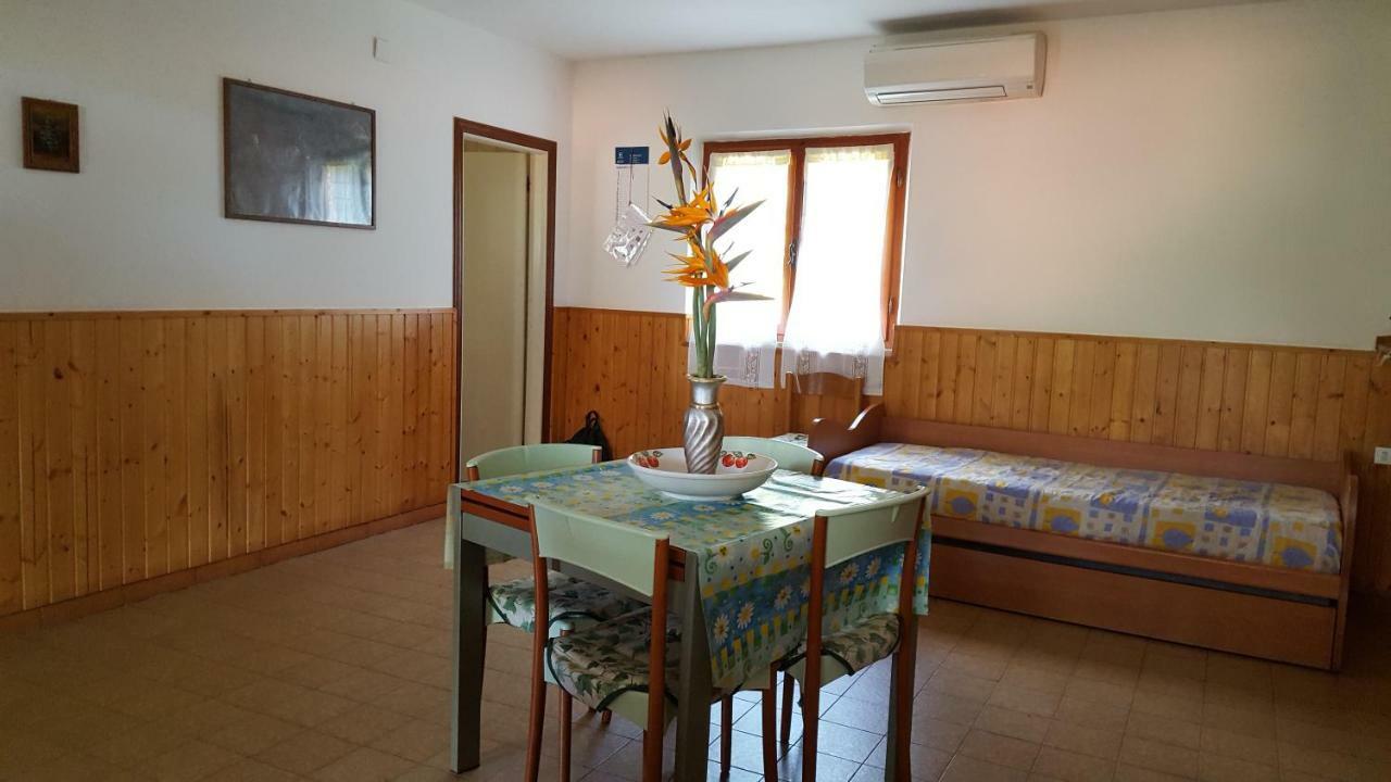 Agriturismo Rebua Porto Azzurro Luaran gambar